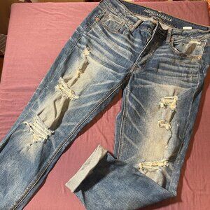 American Eagle Outfitters Stretch Distressed Jeans - Size 8 Short